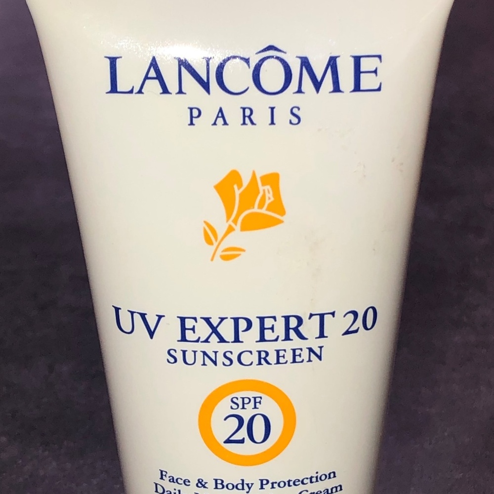 Lancome UV Expert Sunscreen SPF 20 New